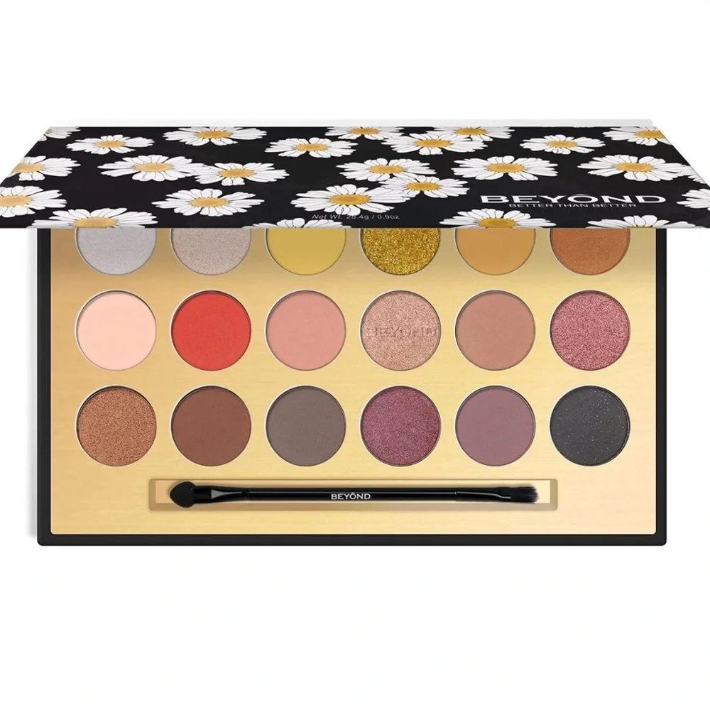 💎 BEYOND DAISY Shimmer & Matte Highly Pigment Professional Eyeshadow Palette.